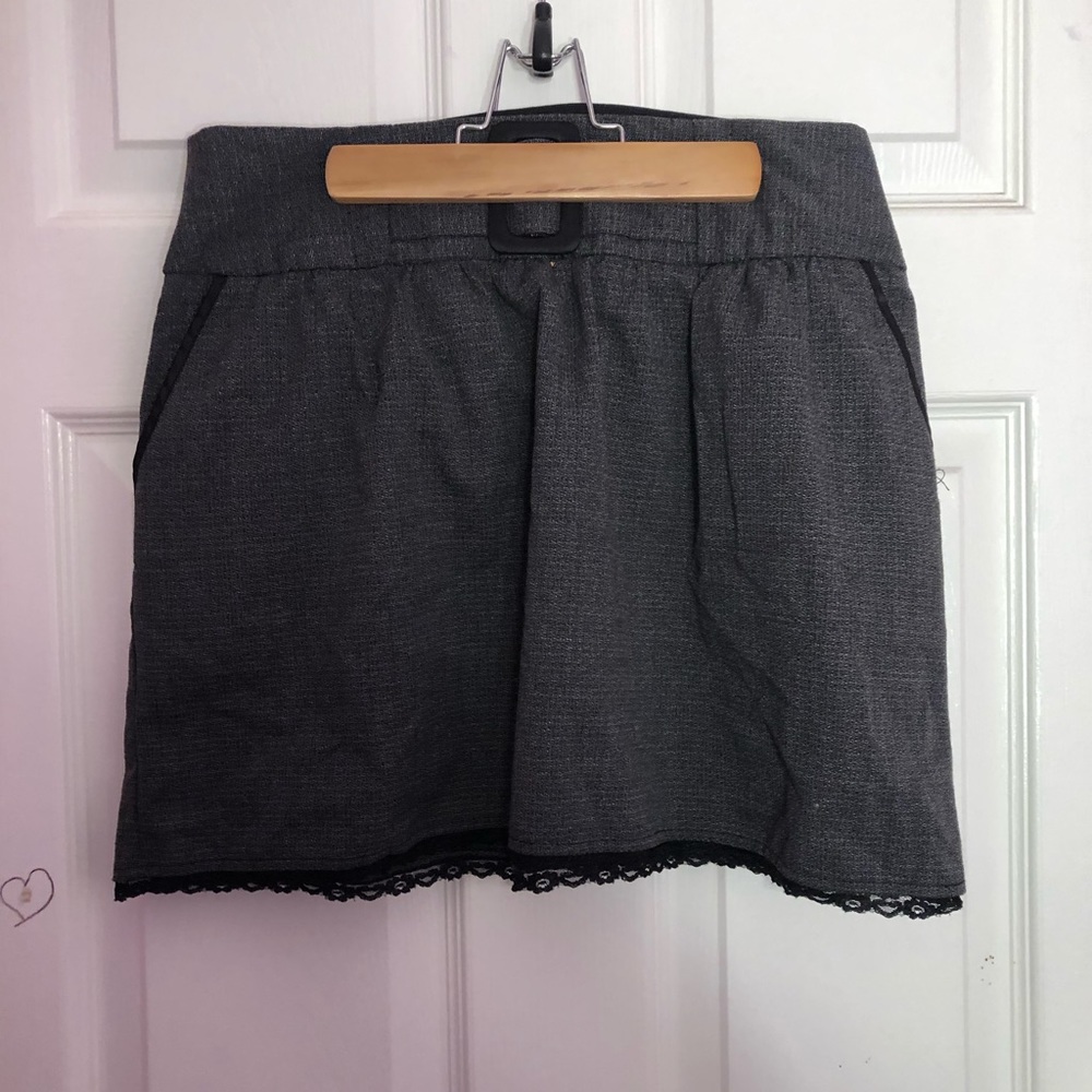 Grey skirt
